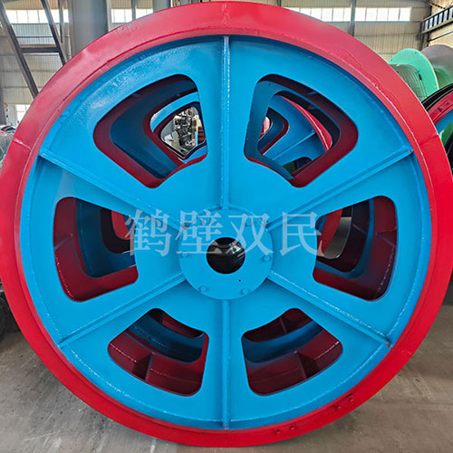 鶴壁市雙民礦山機械有限公司雙槽天輪發貨現場！